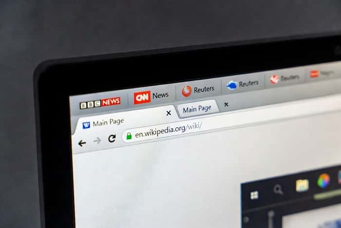 جست‌وجو و انتخاب منابع معتبر خبری برای ویکی پدیا